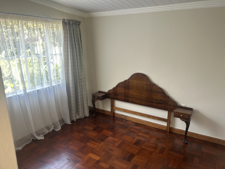 5 Bedroom Property for Sale in Viljoenskroon Free State